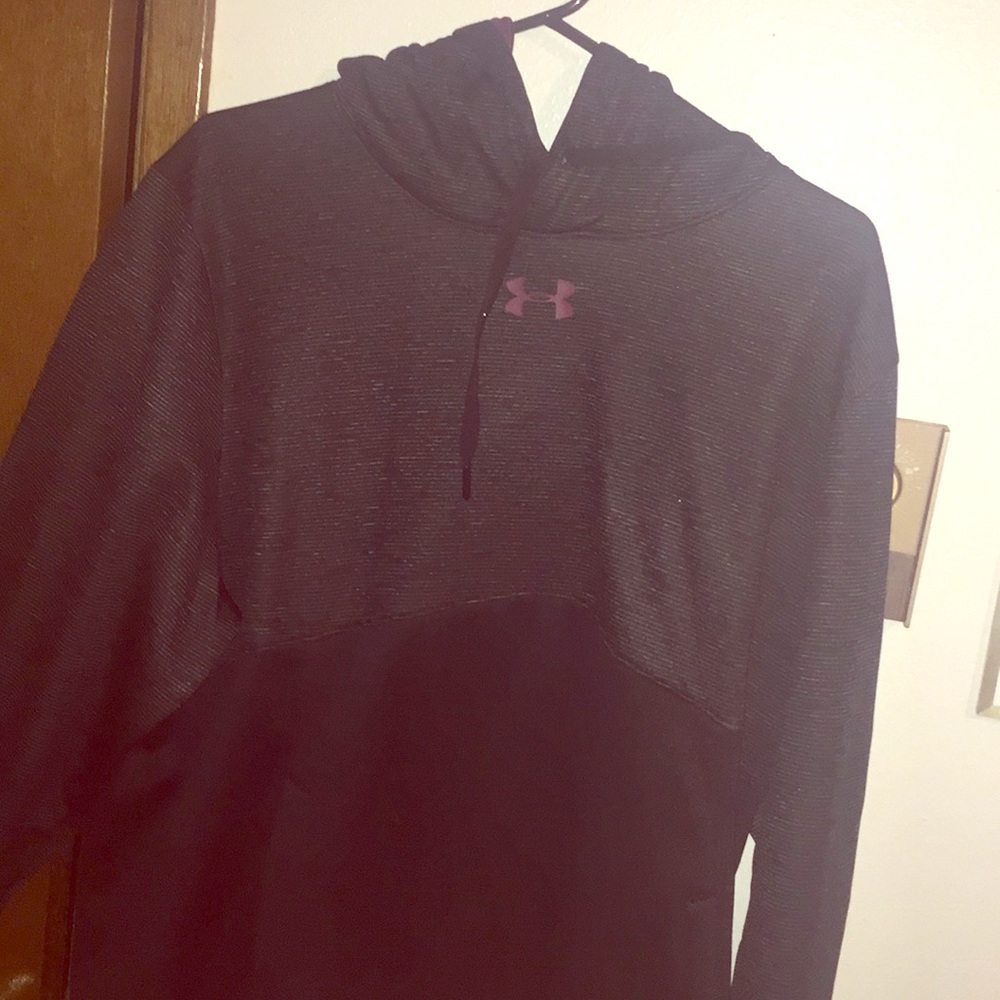 Black under armor Sweatshirt